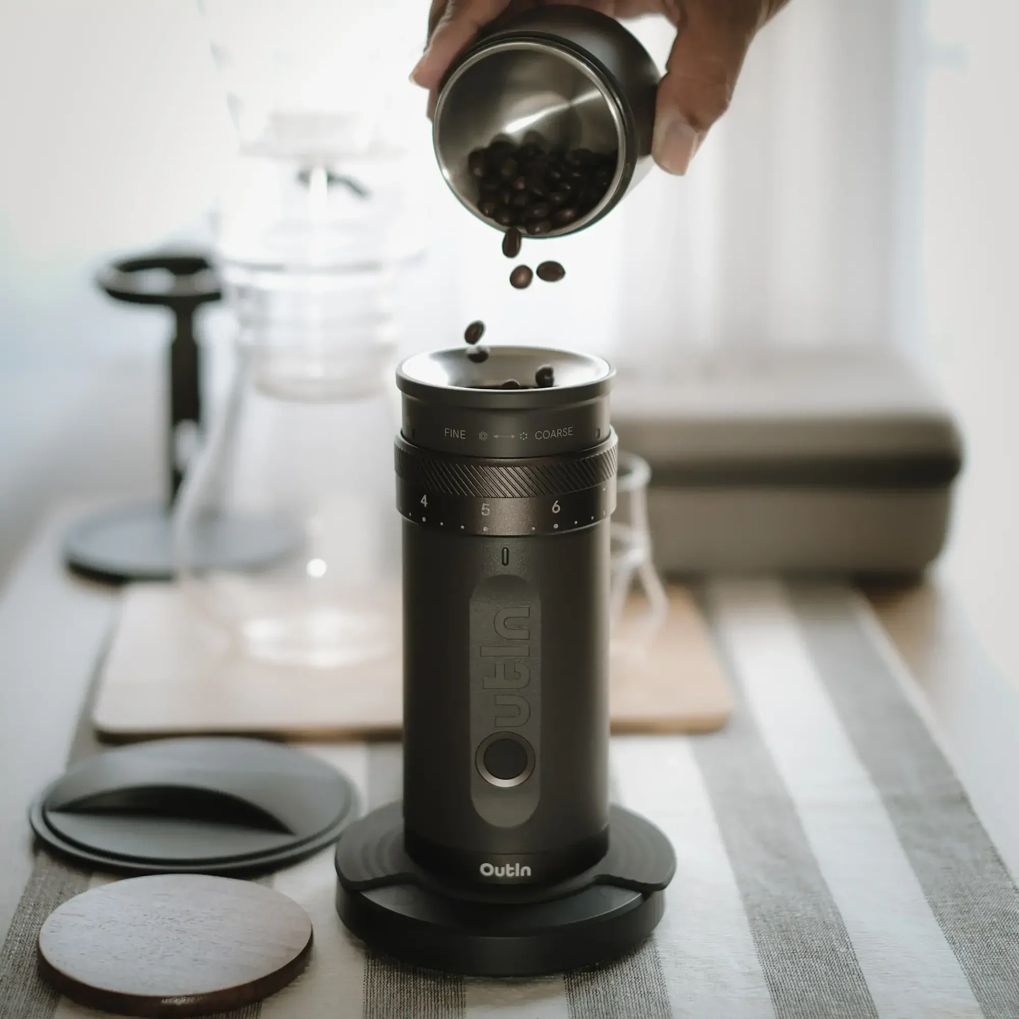 OutIn Fino Portable Electric Coffee Grinder - Image 10